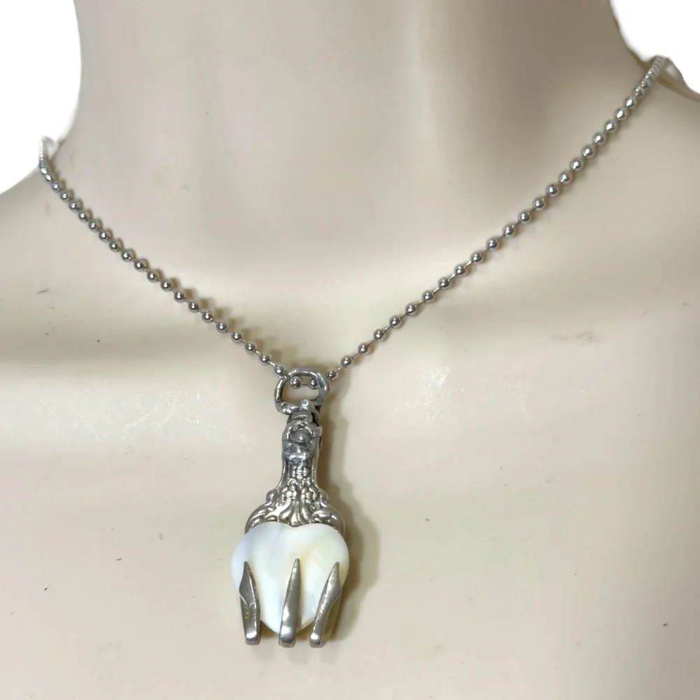 Antique British Silverware Ring Artisan Crafted from Silver Plated Bread Fork - Picture 11 of 14